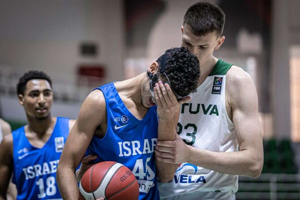 סיימו בטעם חמוץ , פיב"א