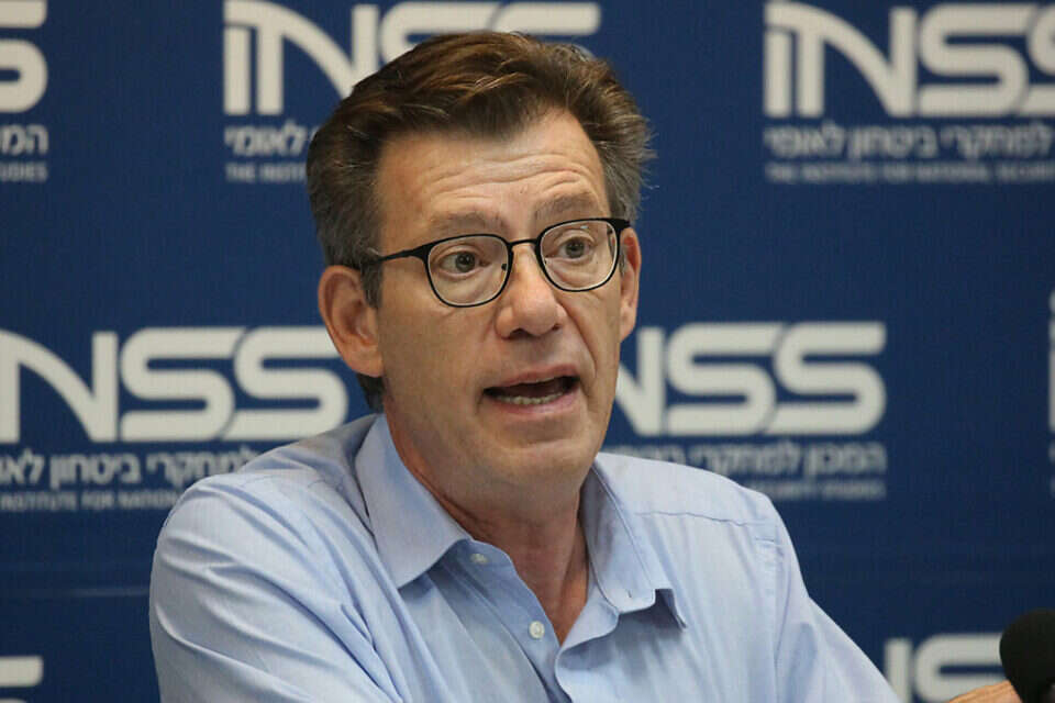 אמנסטי מאיים בתביעת דיבה. סמנכ"ל משרד החוץ עמנואל נחשון
, קוקו