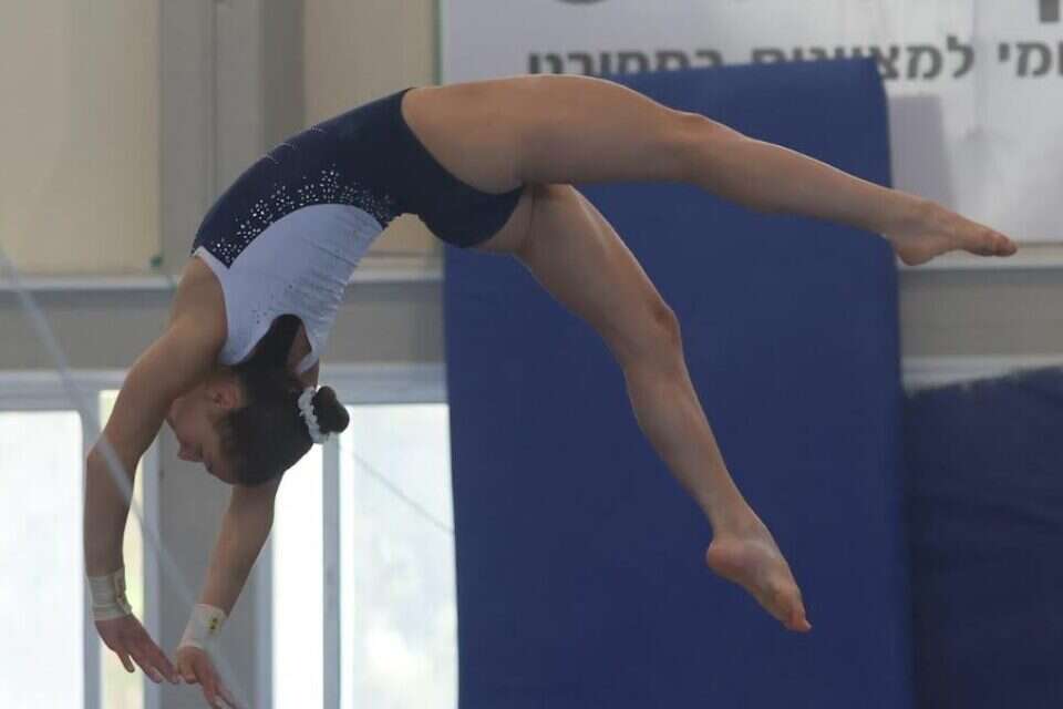 ליהיא רז , אורן אהרוני