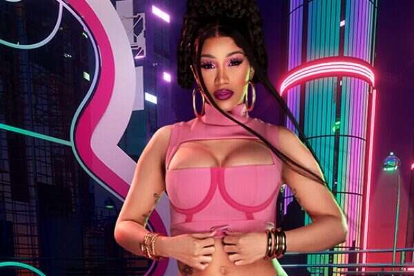 קארדי בי , יח"צ חו"ל