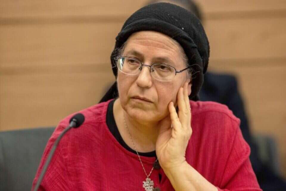 החיבור של סטרוק להתיישבות אינו שנוי במחלוקת