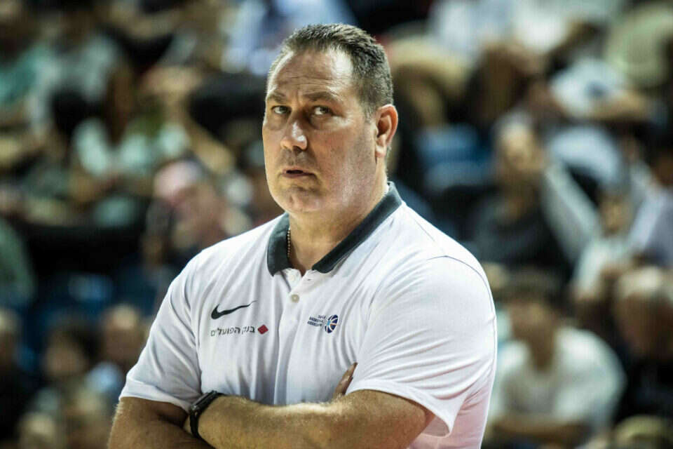 גיא גודס. עם הפנים לפינלנד , עודד קרני