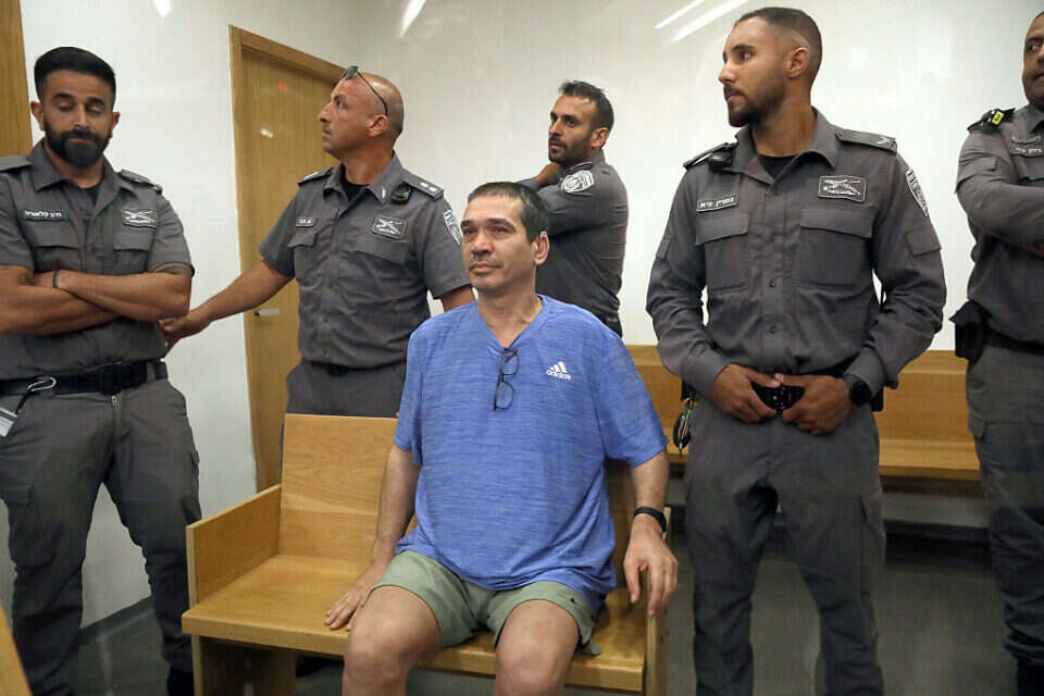 העבריין יצחק אברג'יל בעת מתן גזר הדין
, גדעון מרקוביץ