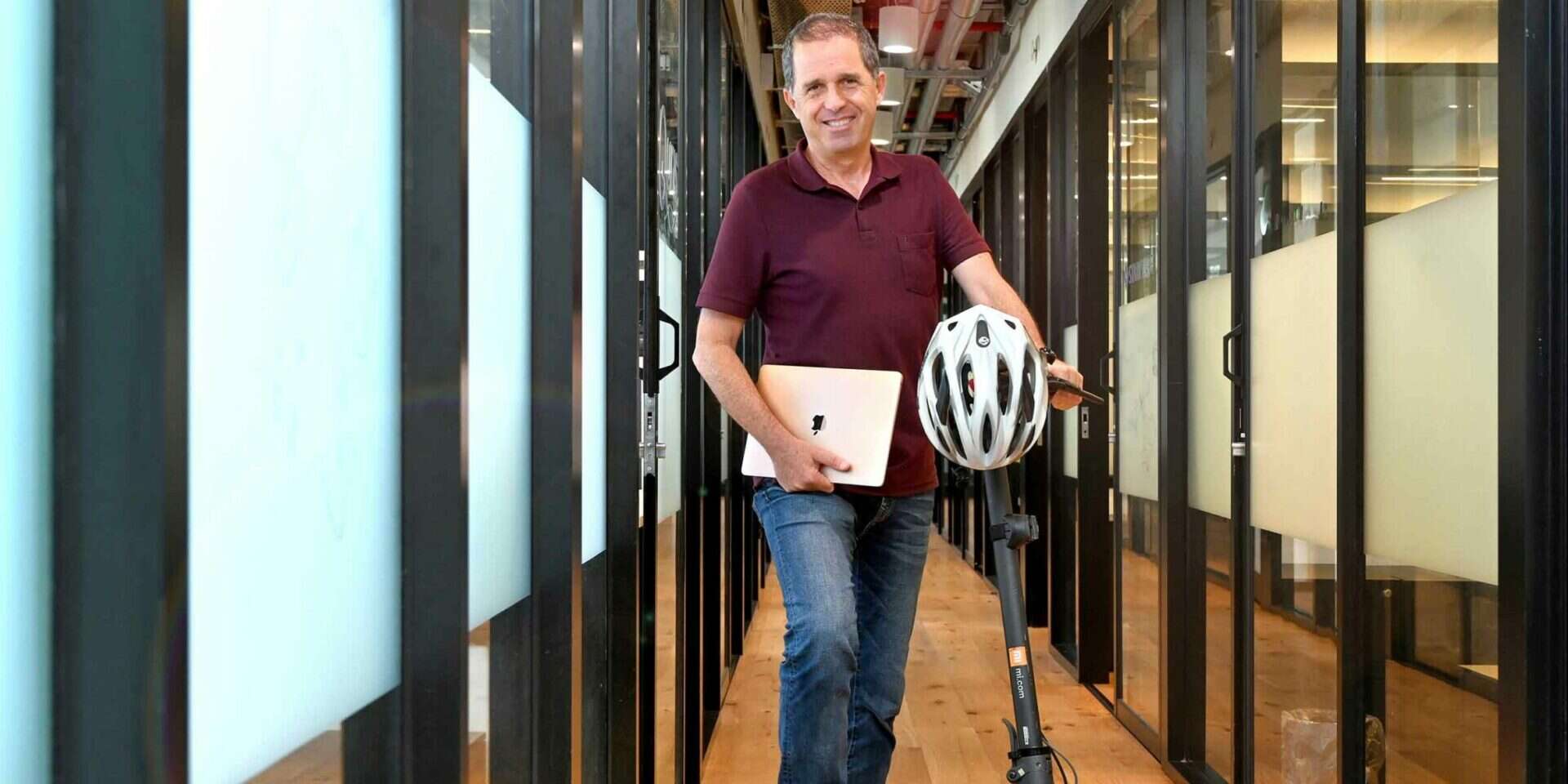ד"ר בנטואיץ'. "העובדה שאני רופא היא יתרון עצום בפיתוח טכנולוגיות" , אפרת אשל