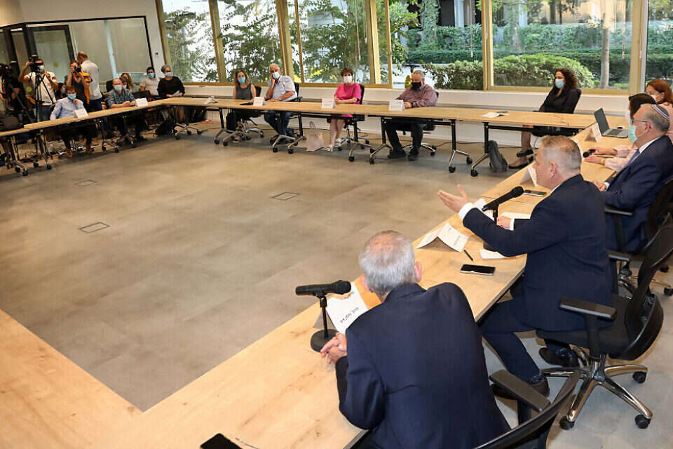 Appeal to Horowitz Phase patients in the drug basket committee Israel