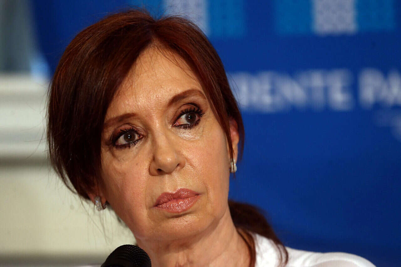 Does Miley know? The assets of the former president of Argentina have been frozen