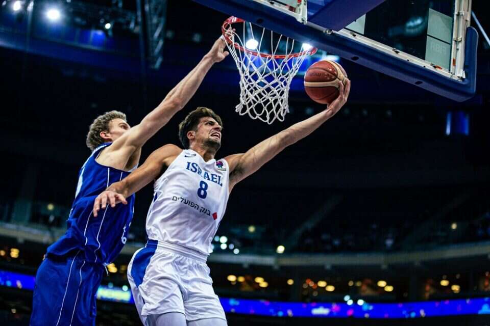 אבדיה קולע על מרקאנן , FIBA