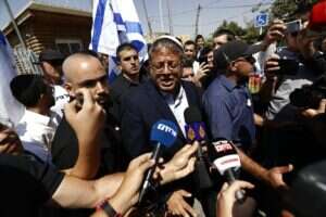 ח"כ בן גביר במתחם קבר שמואל , אורן בן חקון