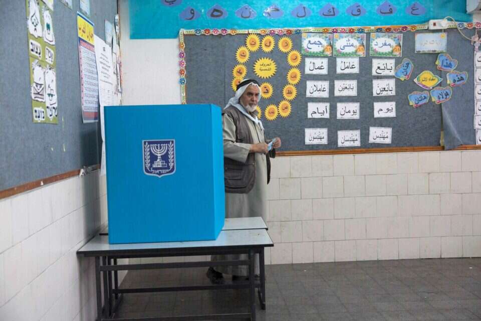 קלפי ברהט. אחוז הצבעה נמוך במגזר הבדואי
 , 