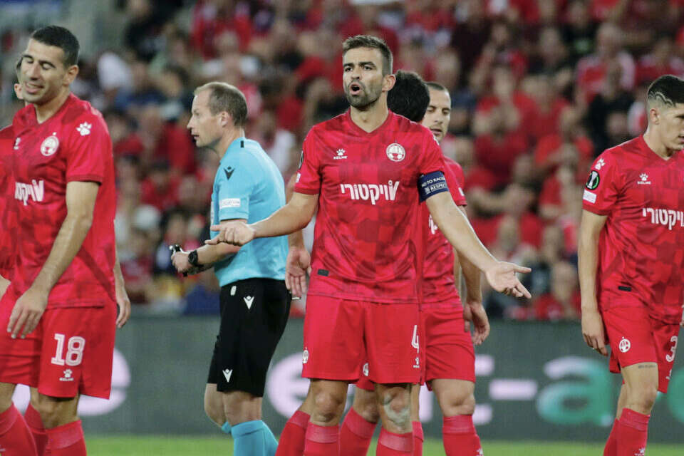שחקני ב"ש מתוסכלים בטרנר. צריכים להתעורר , אלן שיבר