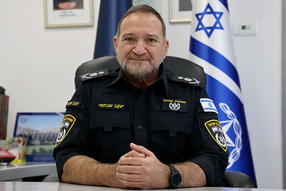 שבתאי. "שעתיים שינה ואני כמו אריה" , קוקו