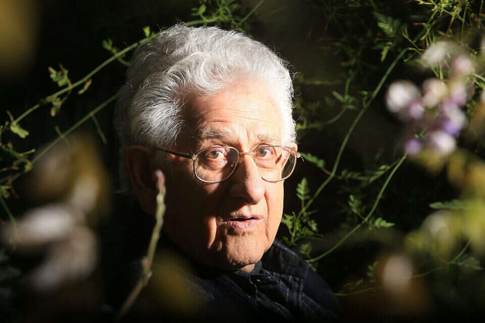 אליקים העצני , מרים צחי