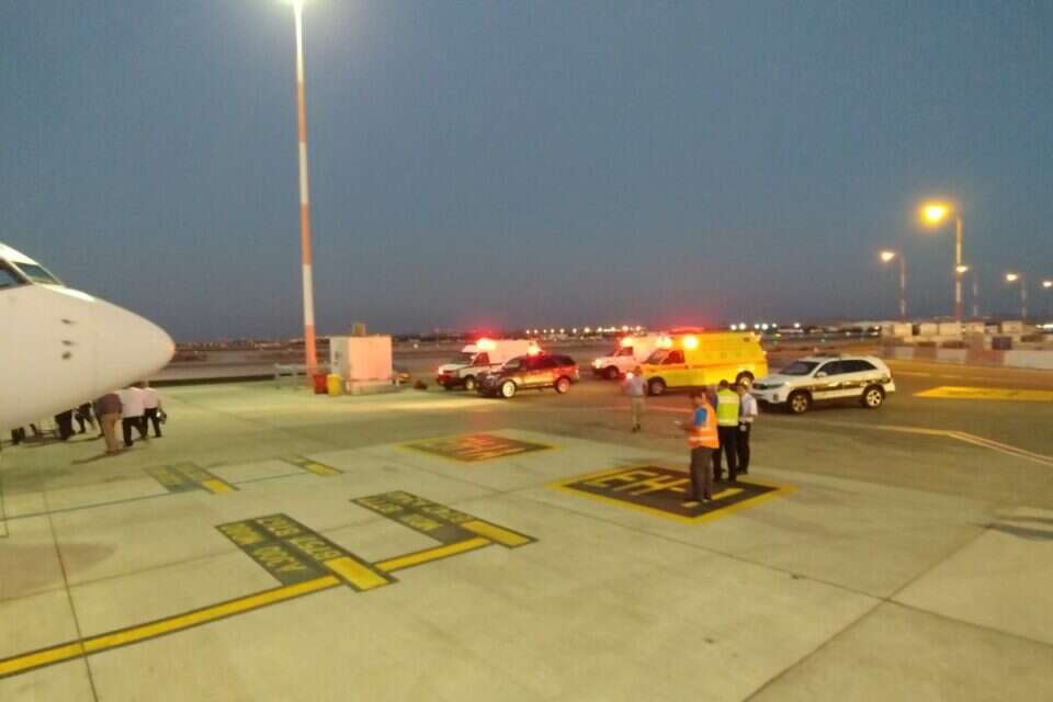 המטוס שב על עקבותיו // צילום: תיעוד מבצעי מד"א // המטוס שב על עקבותיו ,