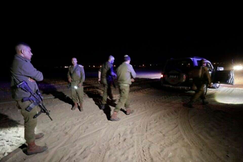 סריקות אחר הנפילות באשכול ,