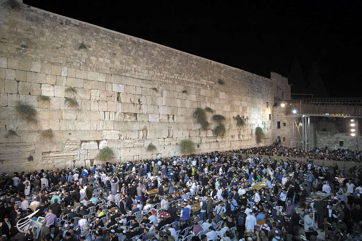 זהו זמן יציאת צום גדליה ישראל היום