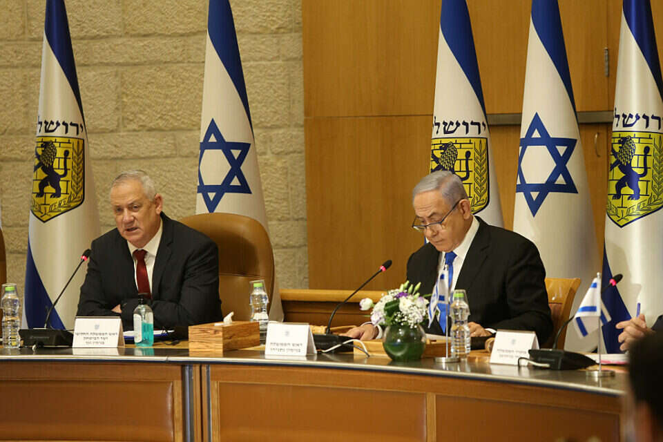בני גנץ ובנימין נתניהו (ארכיון)