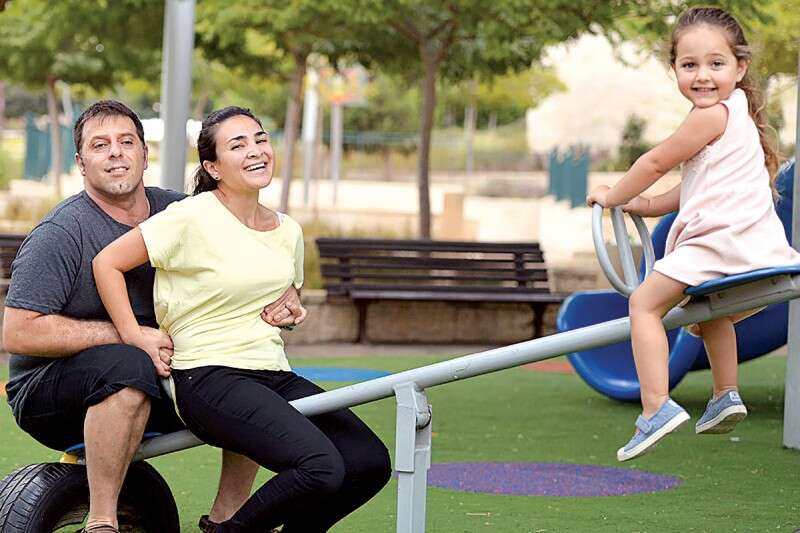 עם רותם ועופרי. "להיות סבתא זה יכול היה להיות נחמד, אבל אני מתקשה לדמיין את זה" // צילום: יוסי זליגר