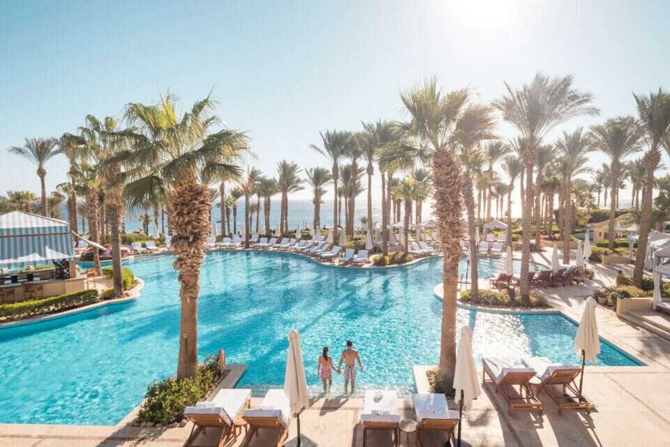 במרחק נסיעה מישראל: מלון Four Seasons היוקרתי , יח"צ
