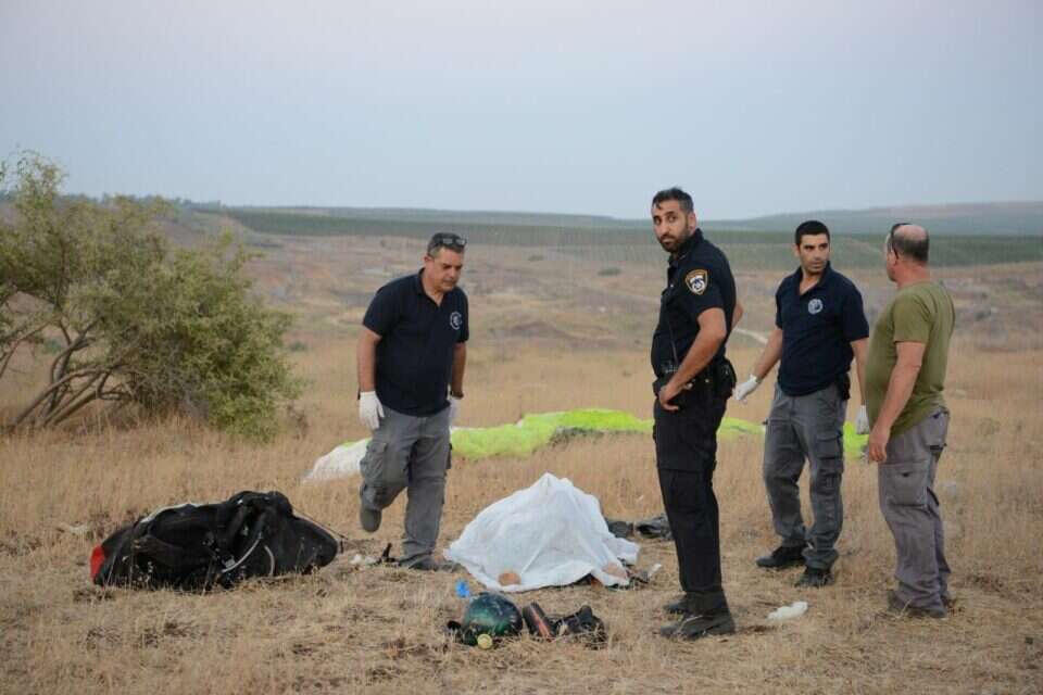 מותו של האיש נקבע במקום, זירת ההתרסקות // צילום: גיל אליהו ג'יני ,