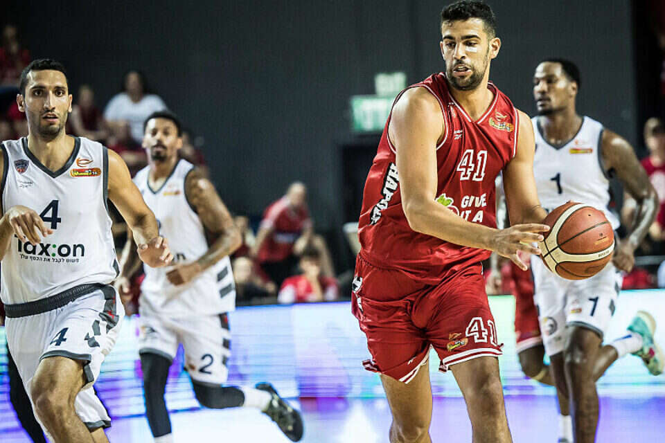 Five steps forward: the Israelis are at the center of the return of the