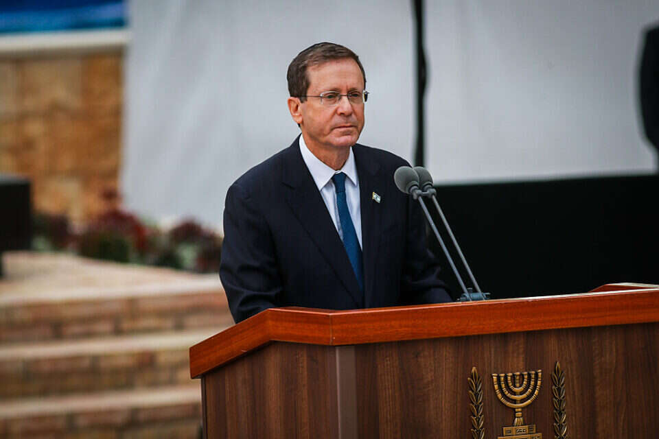 נשיא המדינה הרצוג (ארכיון) , אורן בן חקון