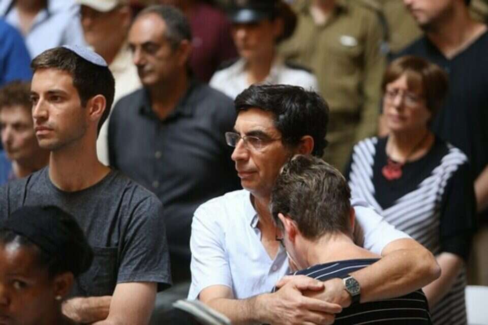 בני משפחת גולדין בטקס // צילום: נעם ריבקין פנטון // בני משפחת גולדין בטקס // צילום: נעם ריבקין פנטון ,