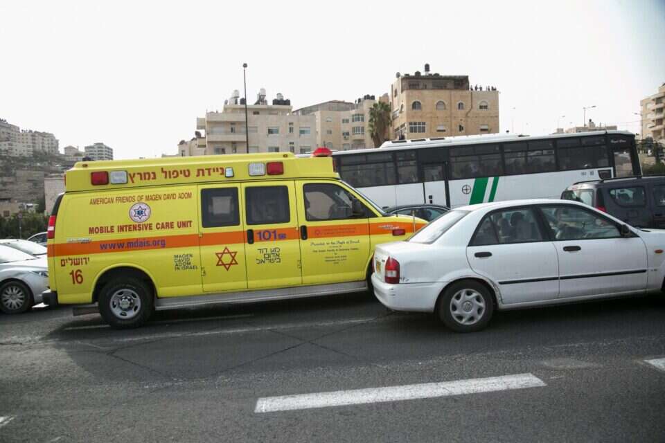 המנוחה הועברה למכון לרפואה משפטית // צילום ארכיון: אורן בן חקון ,