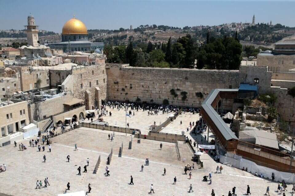 רחבת הכותל המערבי // צילום: אורן בן חקון // רחבת הכותל המערבי // צילום: אורן בן חקון ,