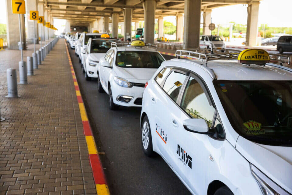 מוניות בנמל התעופה בן גוריון , יהושע בן יוסף