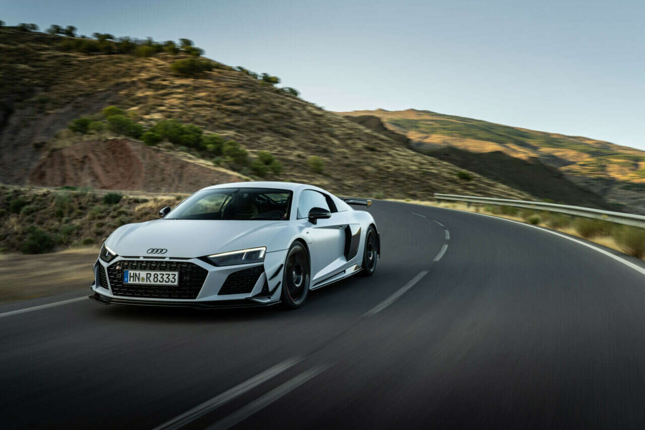 Audk R8 A225166_medium-1280x853.jpeg