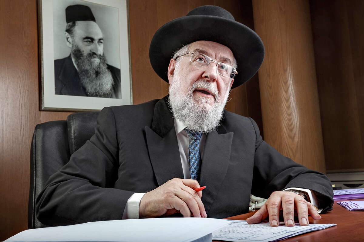 היום: הרב ישראל לאו יסיים תפקידו