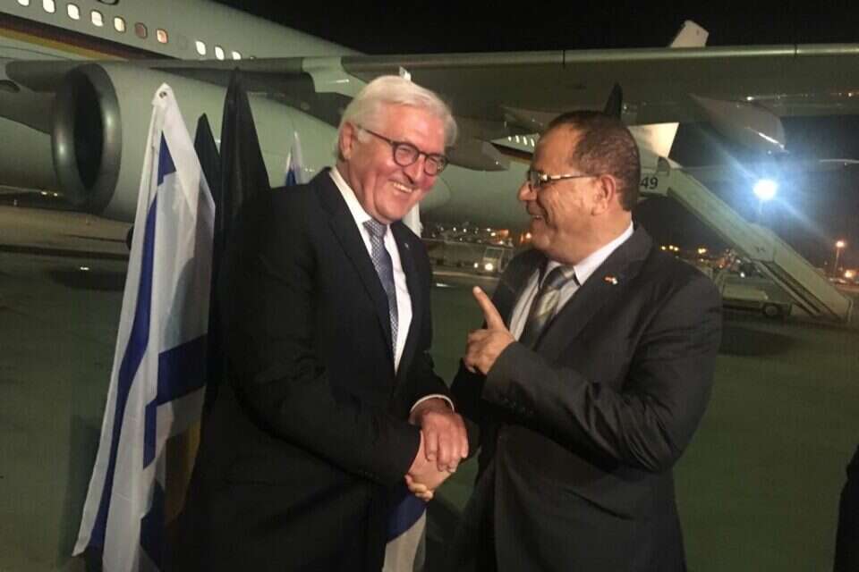 השר קרא יחד עם הנשיא הגרמני בנתב"ג // השר קרא יחד עם הנשיא הגרמני בנתב"ג ,