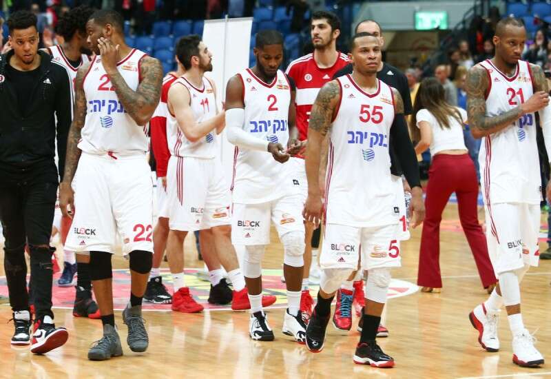  שחקני ירושלים. נראים כמו חבורה של שחקנים שלא רוצים לנצח ביחד