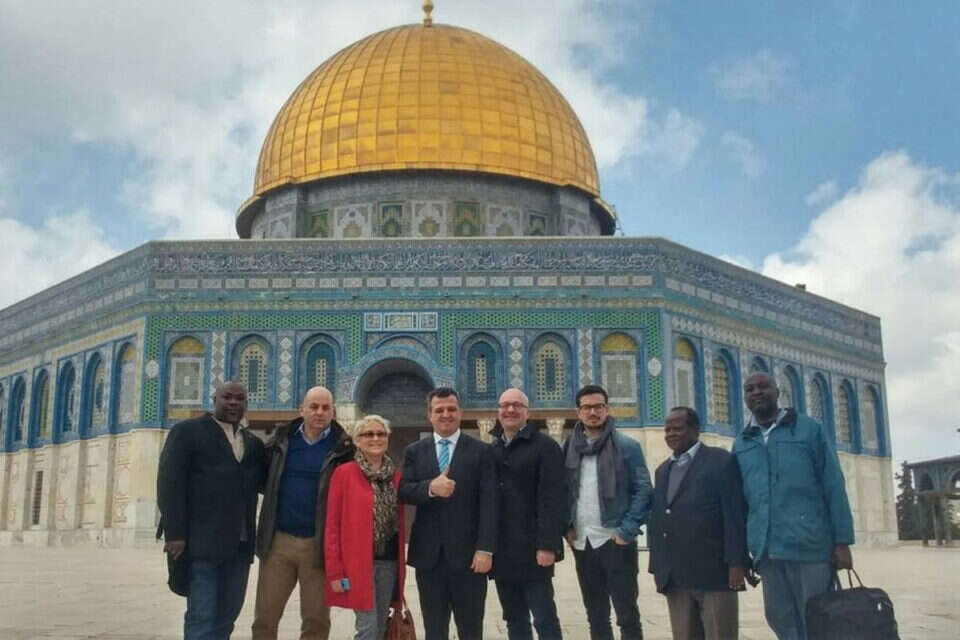 חברי המשלחת בהר הבית // צילום: שי שהרבני // חברי המשלחת בהר הבית // צילום: שי שהרבני ,