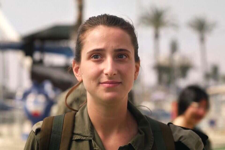 עושה את זה אחרי 11 שנים של סבל. אלונה סער , כאן 11