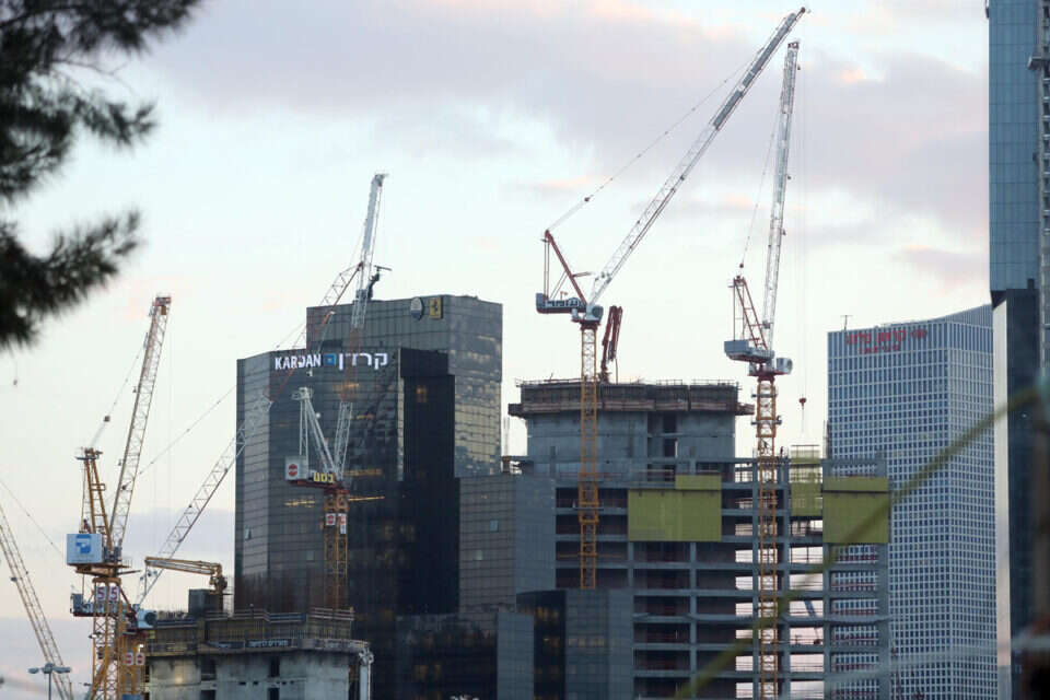 בנייה בתל אביב // צילום: גדעון מרקוביץ' // בנייה בתל אביב // צילום: גדעון מרקוביץ' ,
