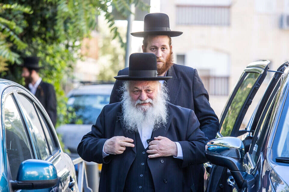 החלו השיחות. גולדקנופף , אורן בן חקון