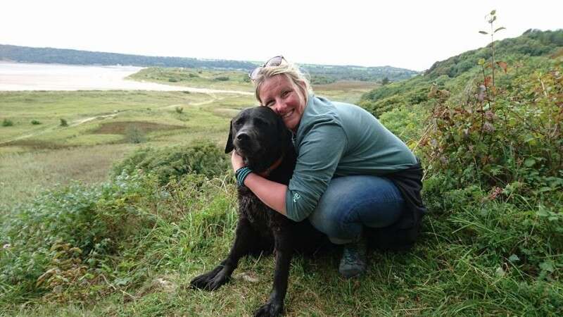 "דמעות נקוו בעיני", איימי לאבלס ו-וולינגטון// צילום: פייסבוק