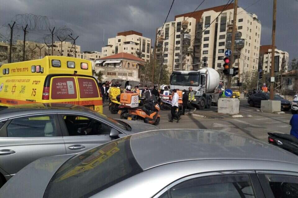 זירת התאונה בירושלים , איחוד הצלה