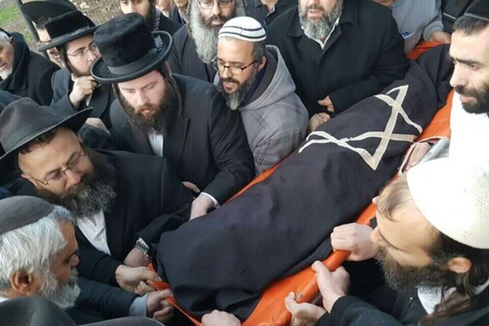 הלוויתו של נחמן עתיה ז"ל במגדל // צילום: דני ברנר // הלוויתו של נחמן עתיה ז"ל במגדל // צילום: דני ברנר , 