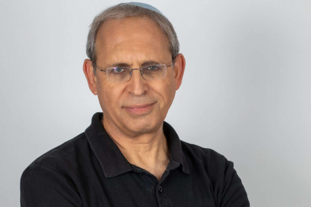 Not messianism, strategy: Rabbi Zerbiv's beacon is a symbol of morality