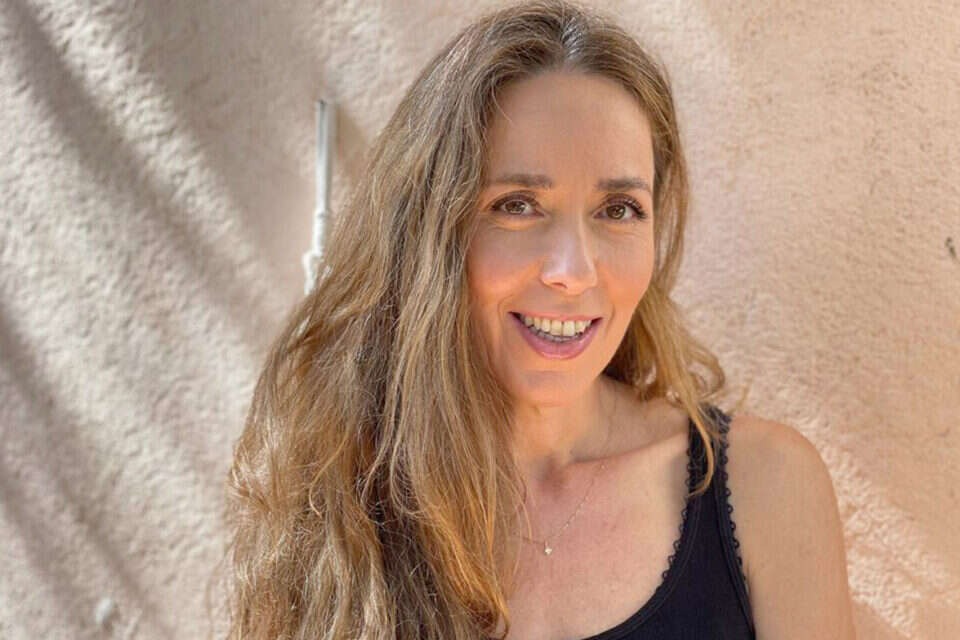 אין פה קרע של ממש, אלא תהליך של התרחקות לצורך חשבון נפש. שירי ארצי