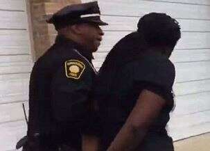 רודולף בעת מעצרה// צילום: משטרת ריינולדסבורג