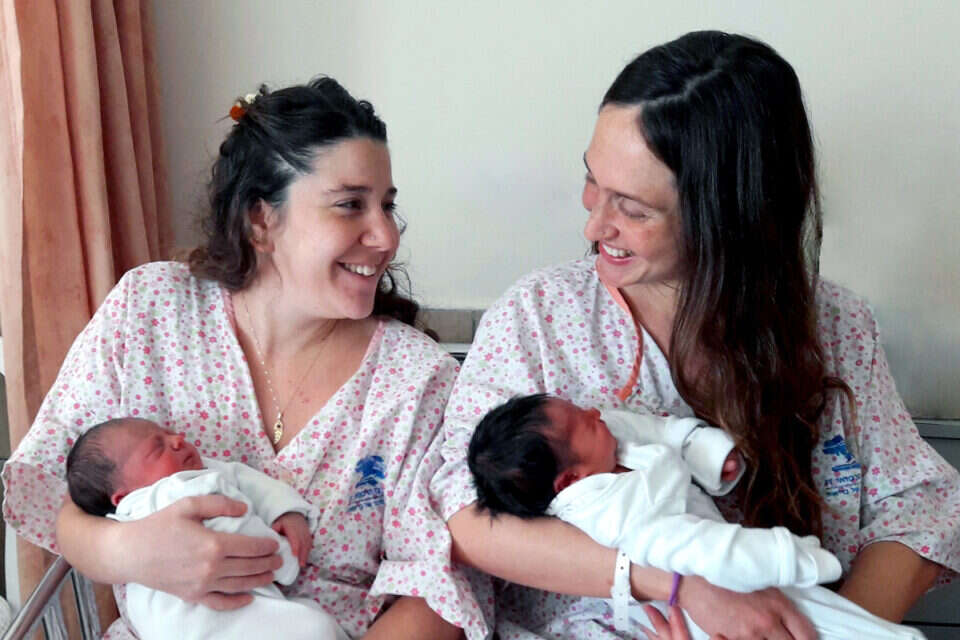 ליטל סמואל קצבורג ובתה, וטימור כספי ובנה, אתמול // צילום: דוברות ביה״ח זיו // ליטל סמואל קצבורג ובתה, וטימור כספי ובנה, אתמול // צילום: דוברות ביה״ח זיו ,