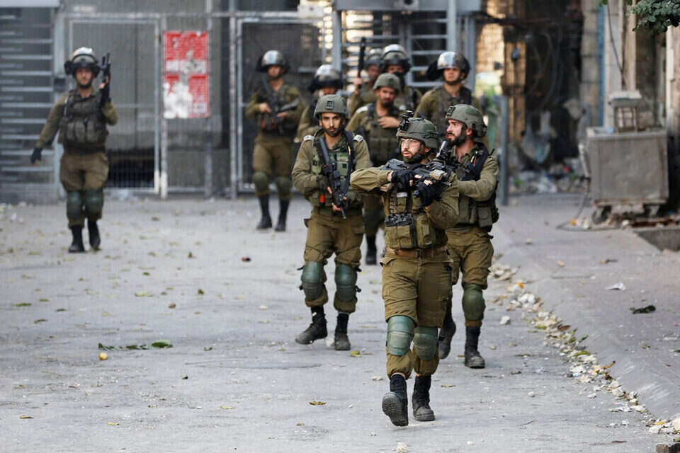 מעקב אחר מתיישבים ודירוג יחידות צבאיות: המדריך של פעילי השמאל הקיצוני ...