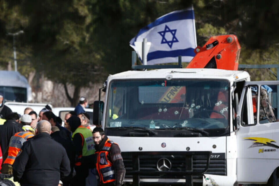 המשאית ששימשה את המחבל // צילום: רויטרס ,