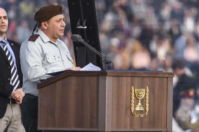 הרמטכ"ל גדי אייזנקוט בטקס מסדר הכנפיים // צילום: דו"צ