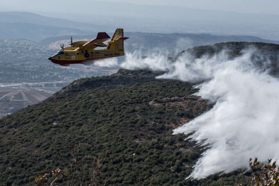 אירועי השריפות בבית מאיר ובהר חלוץ יוכרו כנזק // צילום: אייל מרגולין // אירועי השריפות בבית מאיר ובהר חלוץ יוכרו כנזק // צילום: אייל מרגולין ,