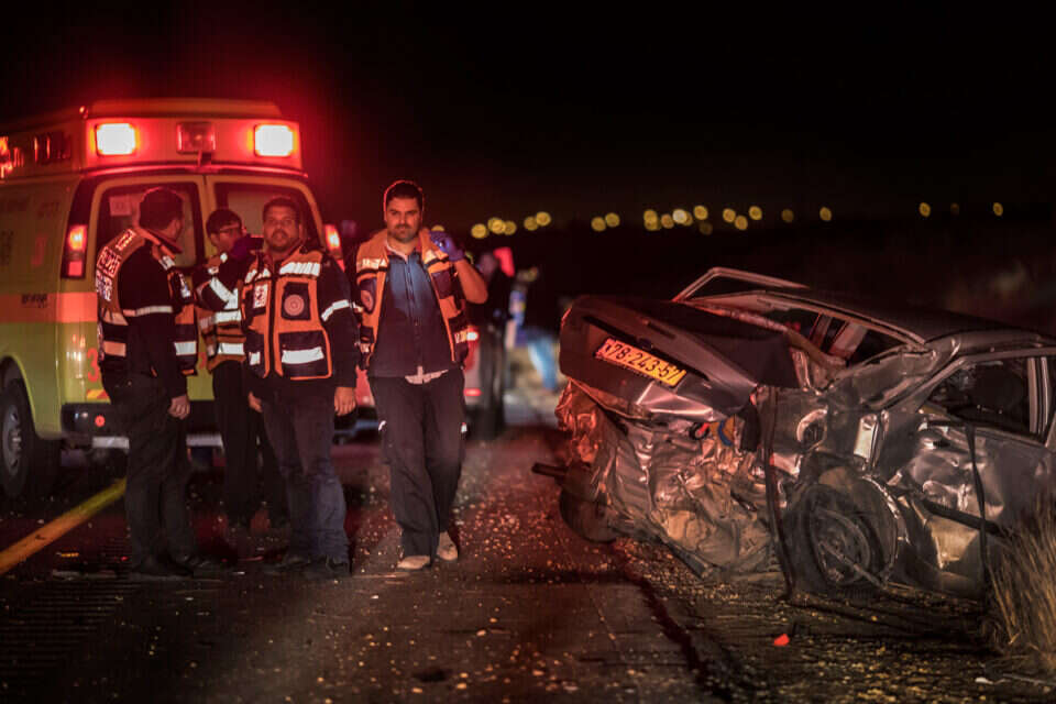 זירת התאונה על כביש שש, סמוך לקריית גת // זירת התאונה על כביש שש, סמוך לקריית גת ,