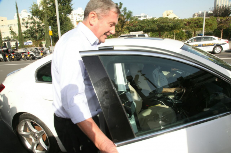 דנקנר בצאתו מבית המשפט לאחר גזר הדין // צילום: גדעון מרקוביץ'